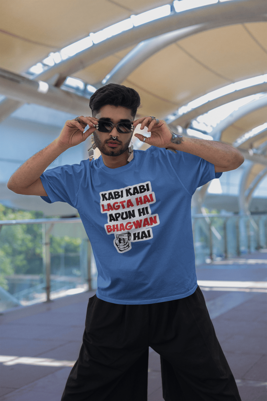 kabhi kabhi lagta hai apun hi bhagwan hai half sleeve unisex cotton t shirt