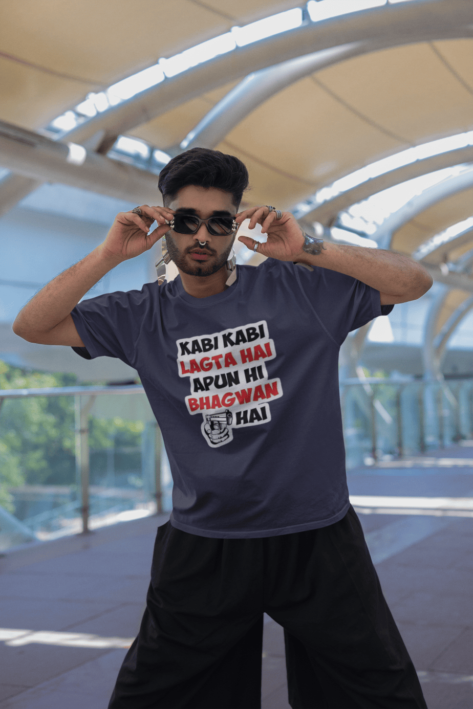 kabhi kabhi lagta hai apun hi bhagwan hai half sleeve unisex cotton t shirt