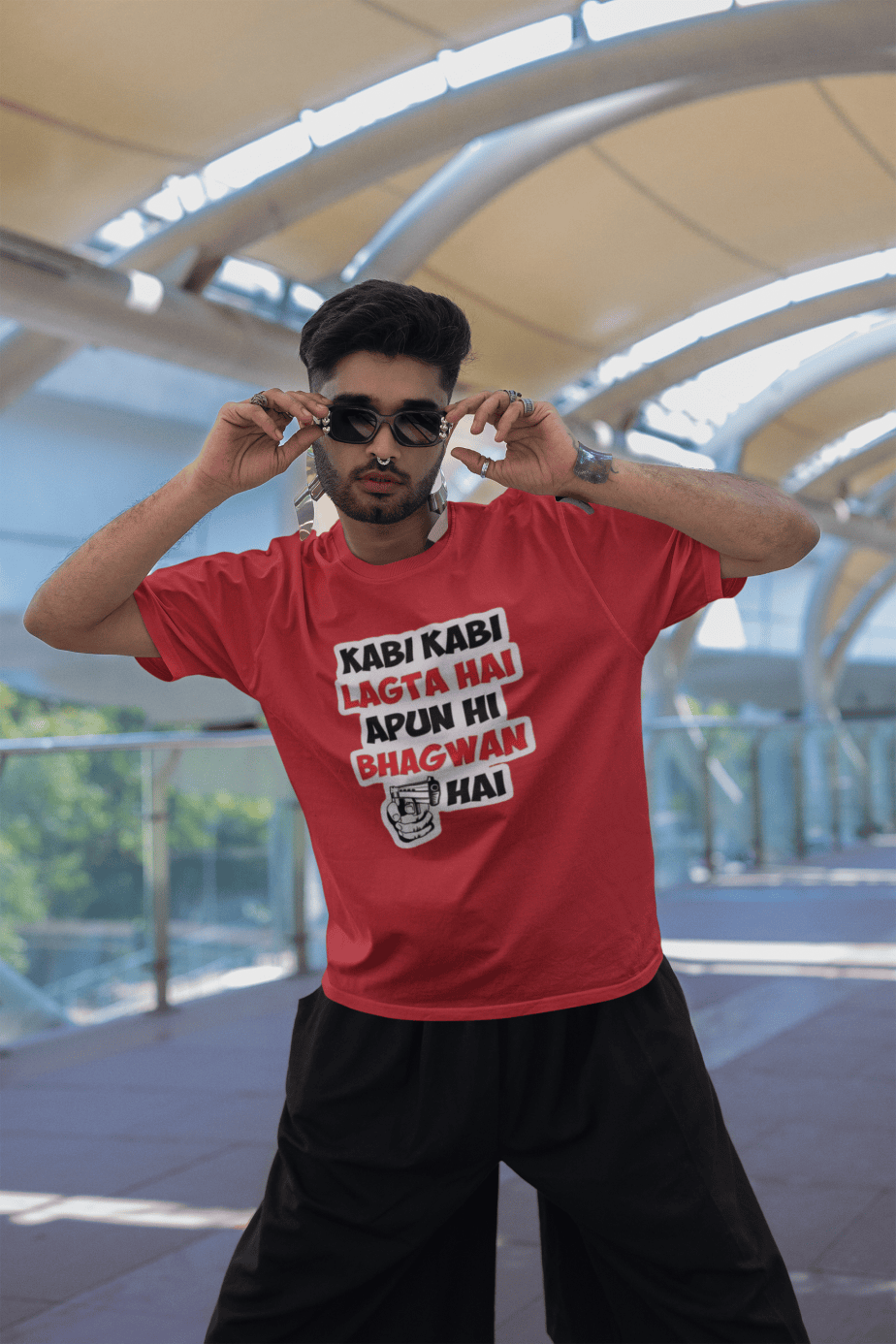 kabhi kabhi lagta hai apun hi bhagwan hai half sleeve unisex cotton t shirt