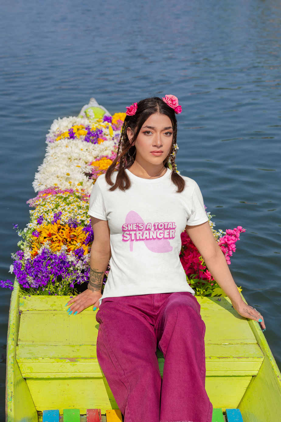 she's a total stranger half sleeve unisex cotton t shirt