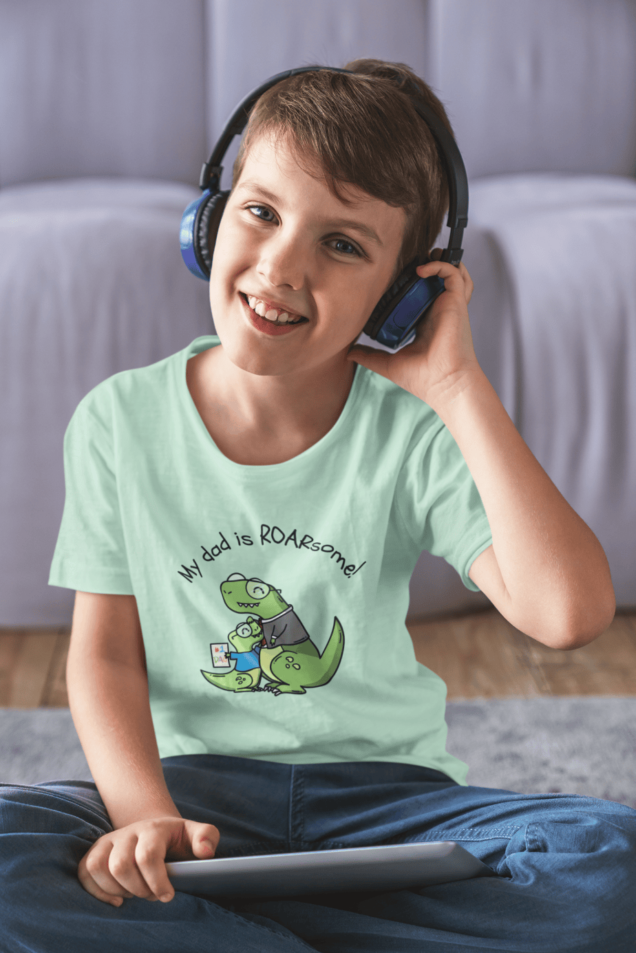my dad is roarsome! round neck 100% cotton t shirt for kids