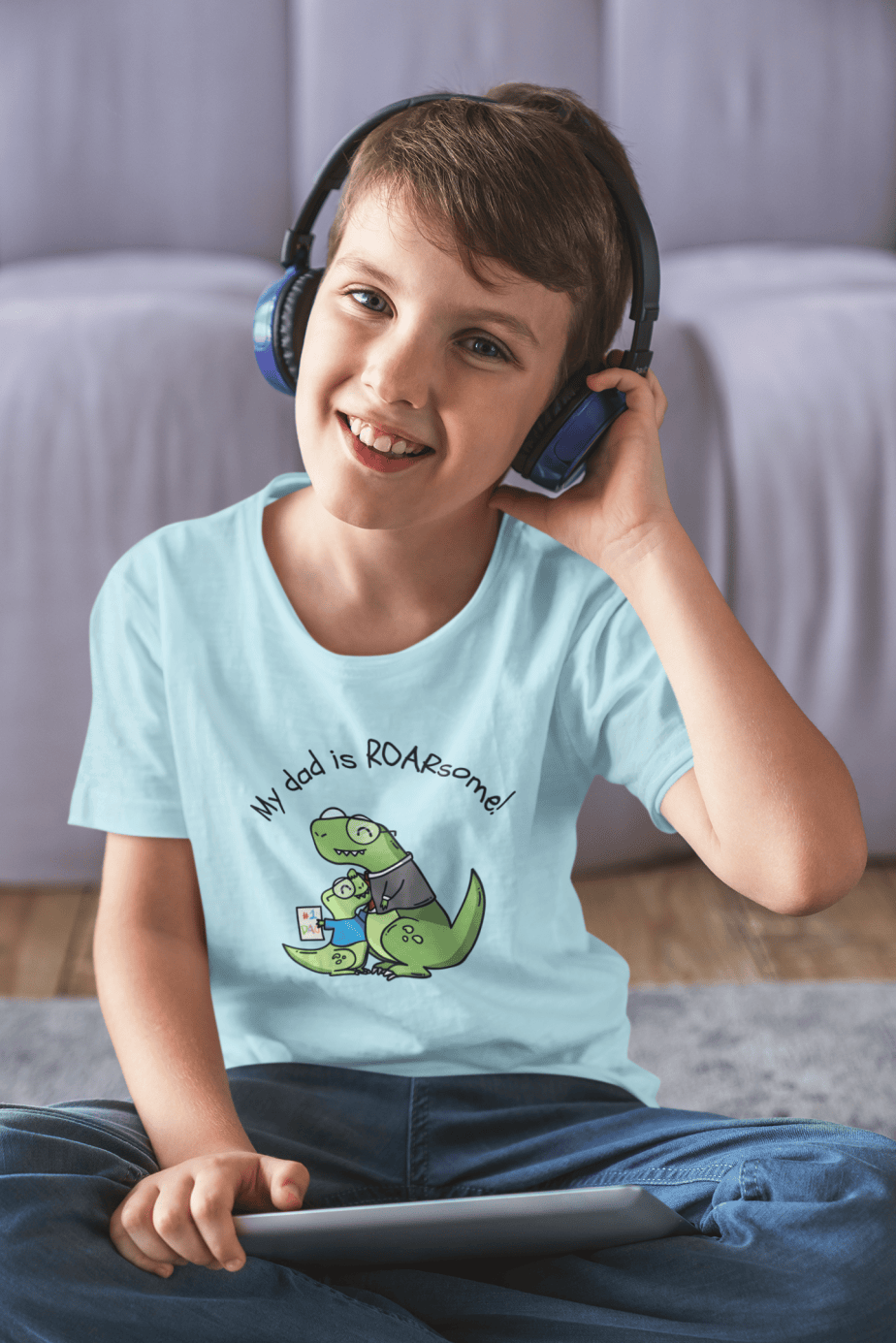 my dad is roarsome! round neck 100% cotton t shirt for kids