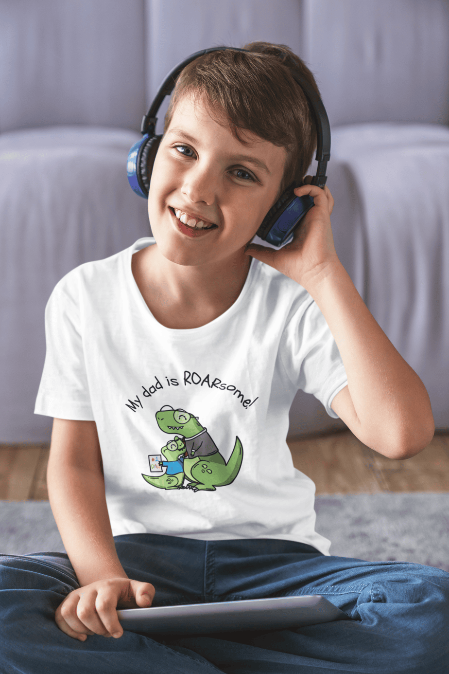 my dad is roarsome! round neck 100% cotton t shirt for kids