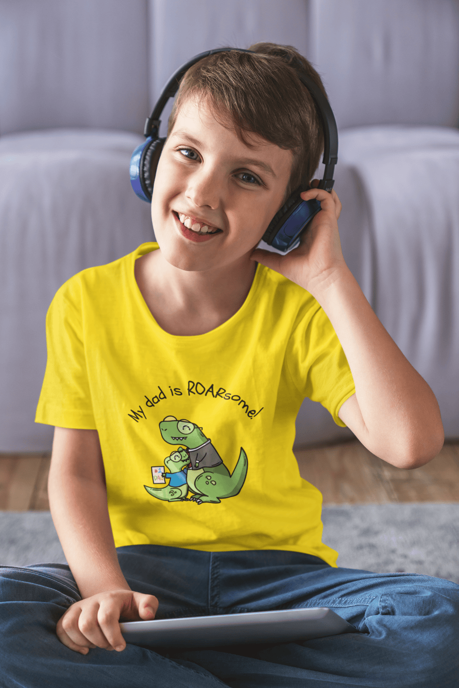 my dad is roarsome! round neck 100% cotton t shirt for kids